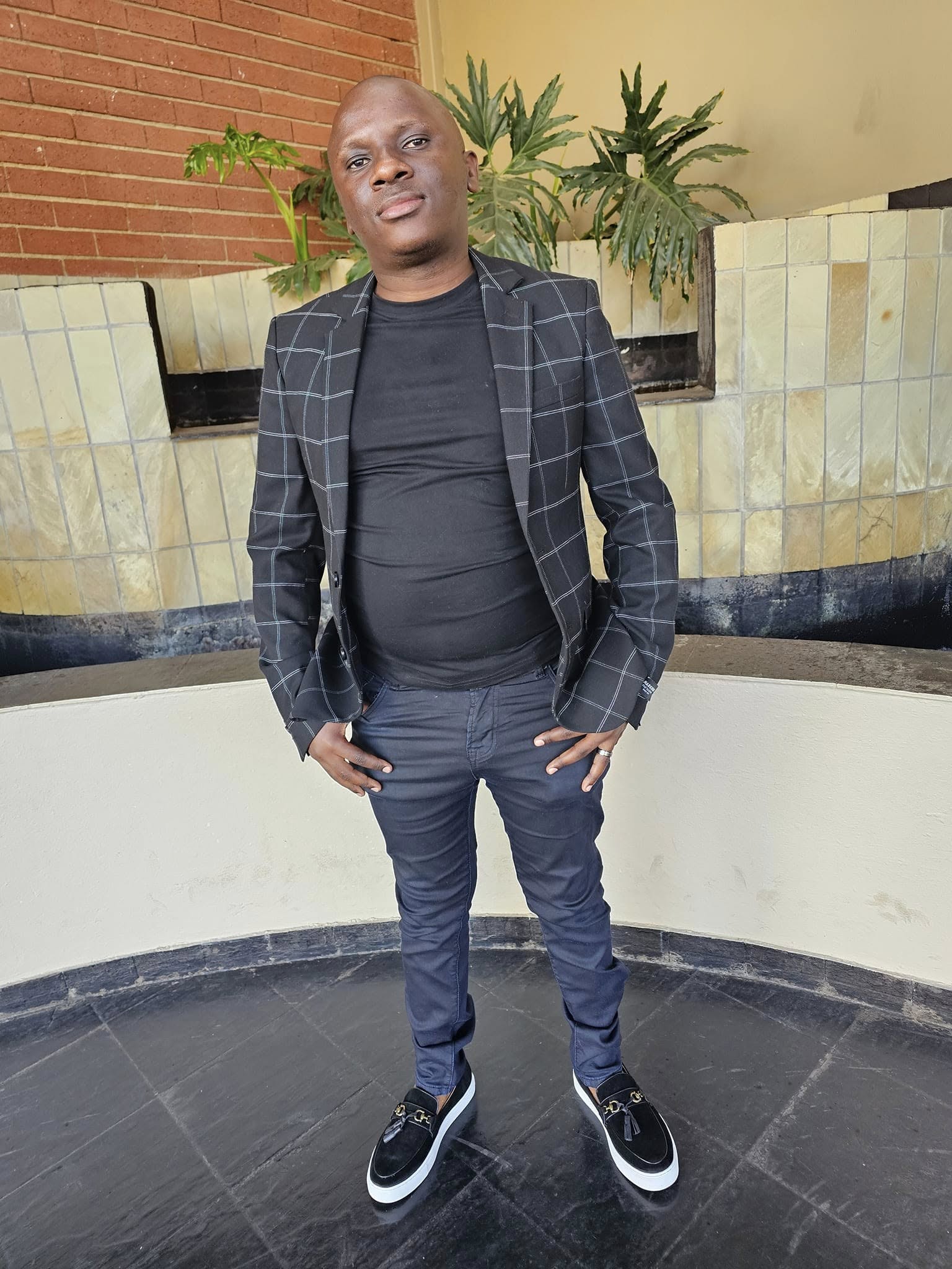 Ofentse Senne